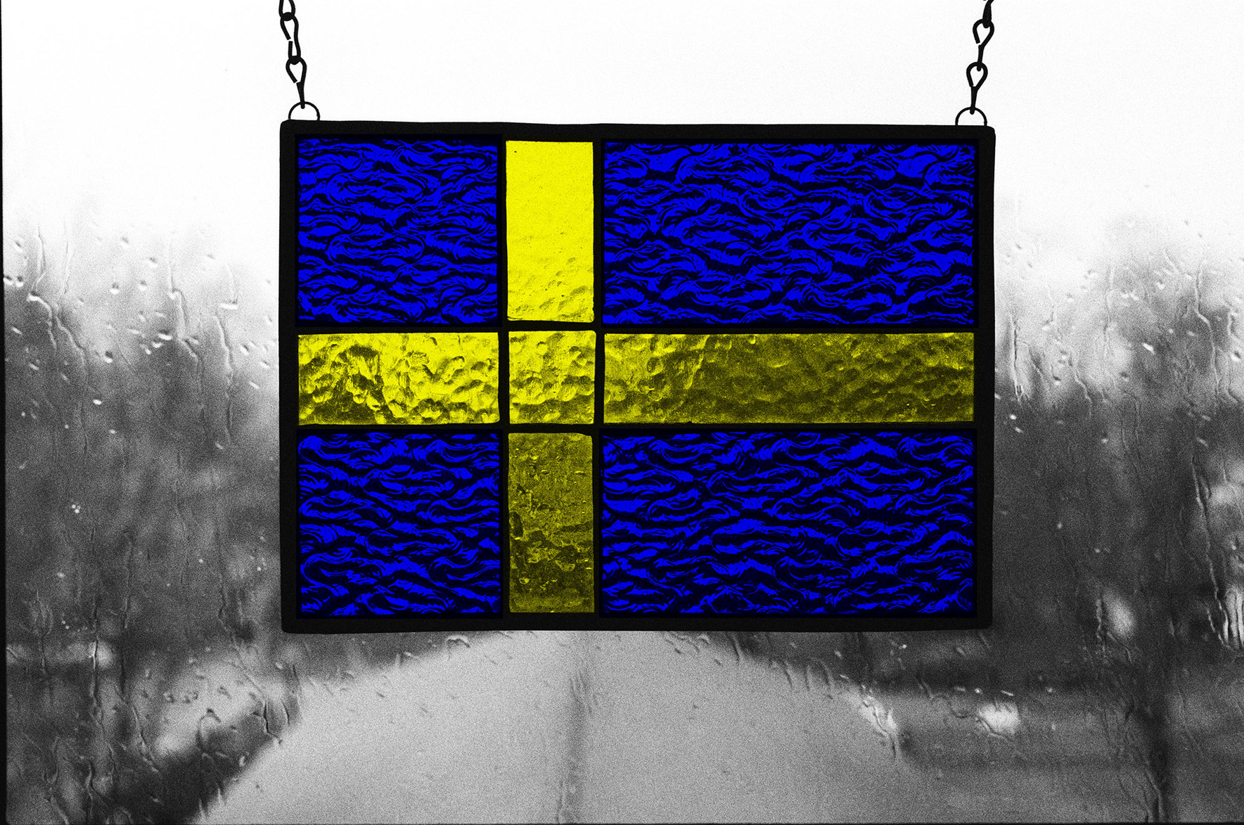 I’ve colorized the Swedish flag in this black-and-white photo.