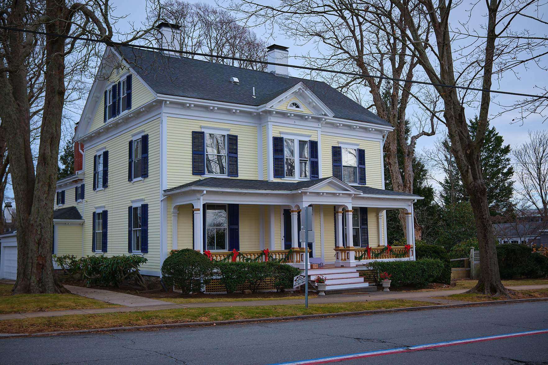 This house was the set for Richard Gere’s home in the Hachi movie. Hachiko dug his way under the fence on the right to get to the train station to wait for his master.